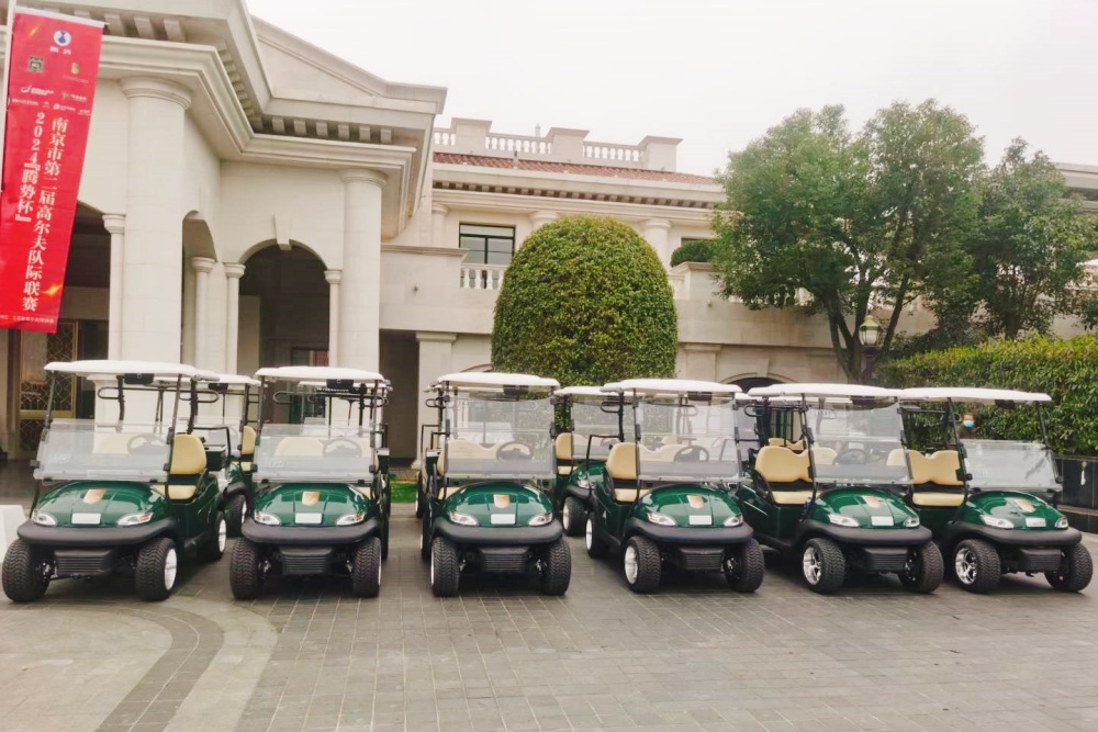 南京鐘山國(guó)際高爾夫俱樂部首批高爾夫球車順利交付
